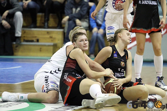 17/29 KSSSE AZS PWSZ - Widzew Łódź 70:68