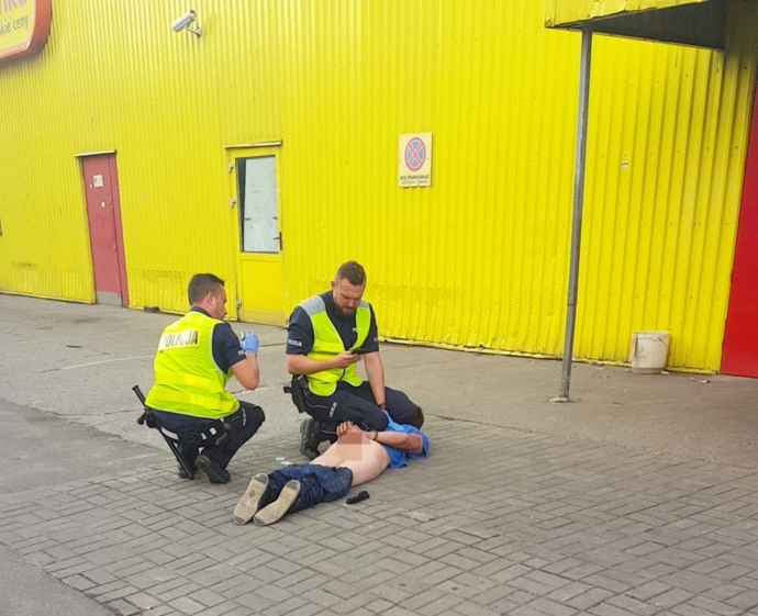 3/4 Agresywny mężczyzna na Poniatowskiego