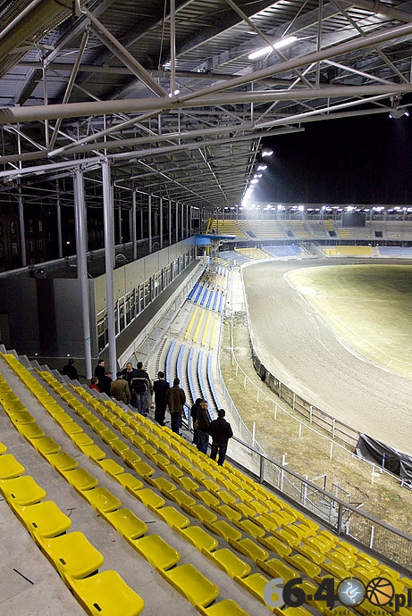 12/18 Próba świateł na stadionie żużlowym im. Edwarda Jancarza