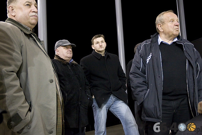 14/18 Próba świateł na stadionie żużlowym im. Edwarda Jancarza