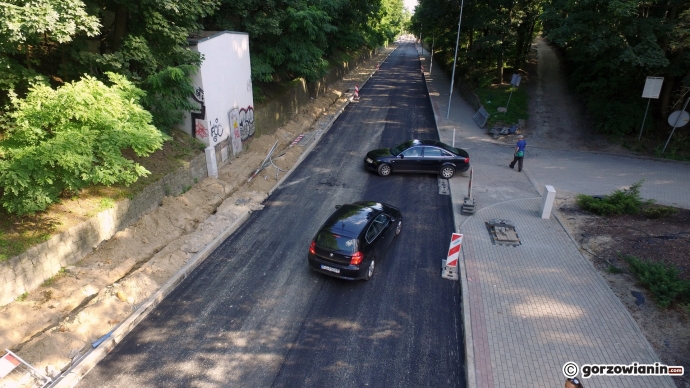 3/7 Na Walczaka wylewają asfalt!