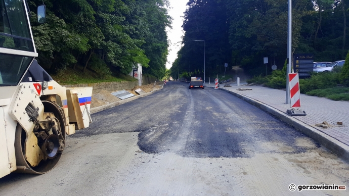 6/7 Na Walczaka wylewają asfalt!
