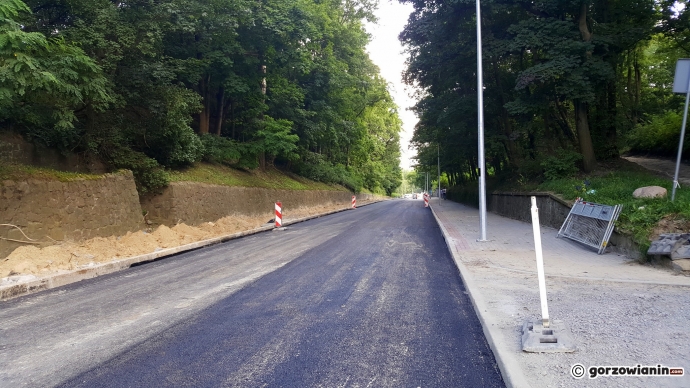 7/7 Na Walczaka wylewają asfalt!