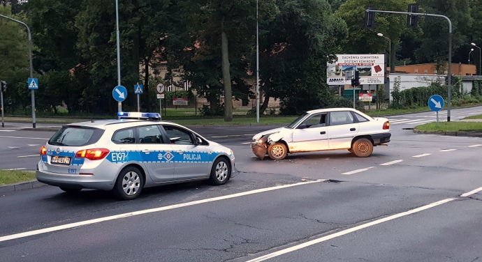 5/5 Poszukiwany kierowca białej Astry