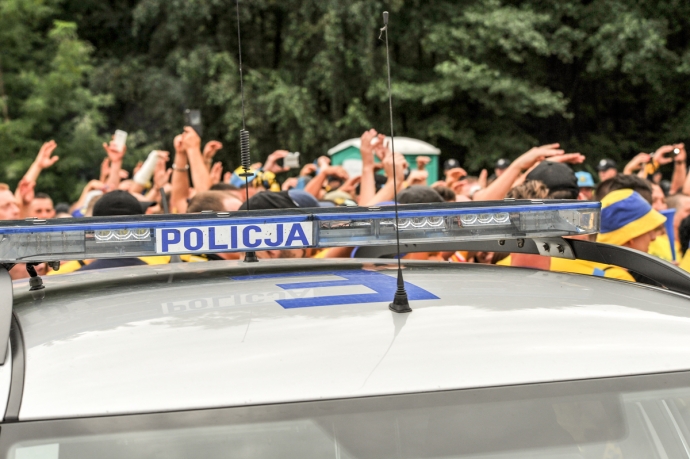6/11 Policjanci zabezpieczali lubuskie derby żużlowe 