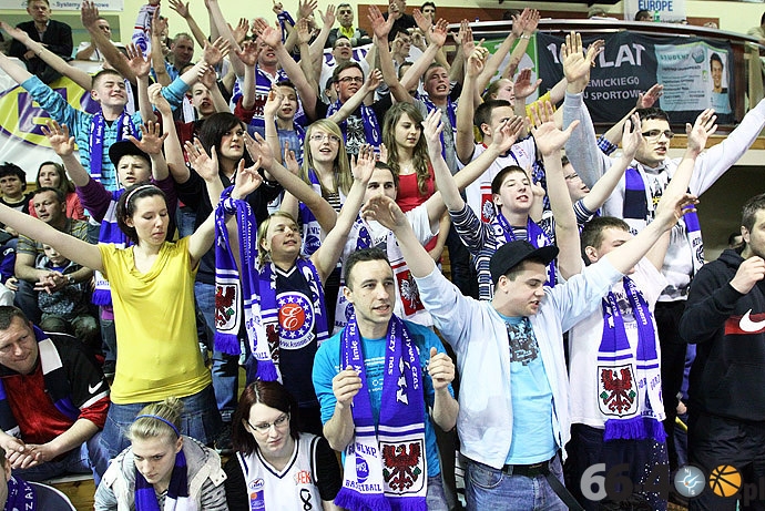 3/58 KSSSE AZS PWSZ Gorzów - Energa Toruń 75:65