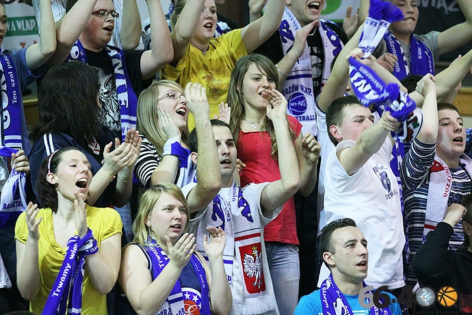 43/58 KSSSE AZS PWSZ Gorzów - Energa Toruń 75:65