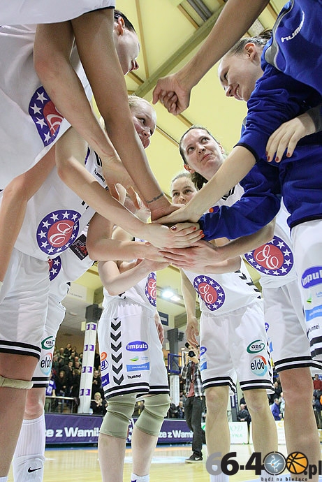 53/58 KSSSE AZS PWSZ Gorzów - Energa Toruń 75:65