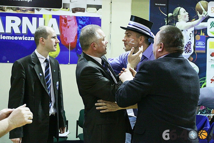 54/58 KSSSE AZS PWSZ Gorzów - Energa Toruń 75:65