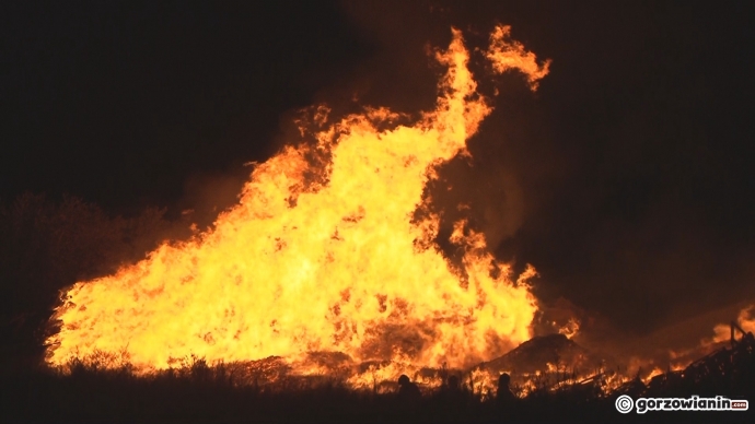 12/26 Pożar wysypiska śmieci przy Spiżowej