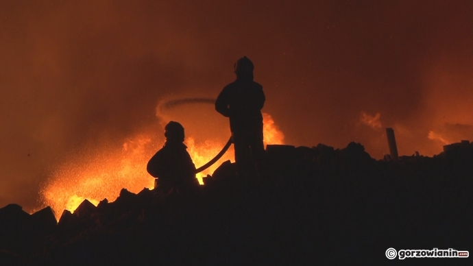 13/26 Pożar wysypiska śmieci przy Spiżowej