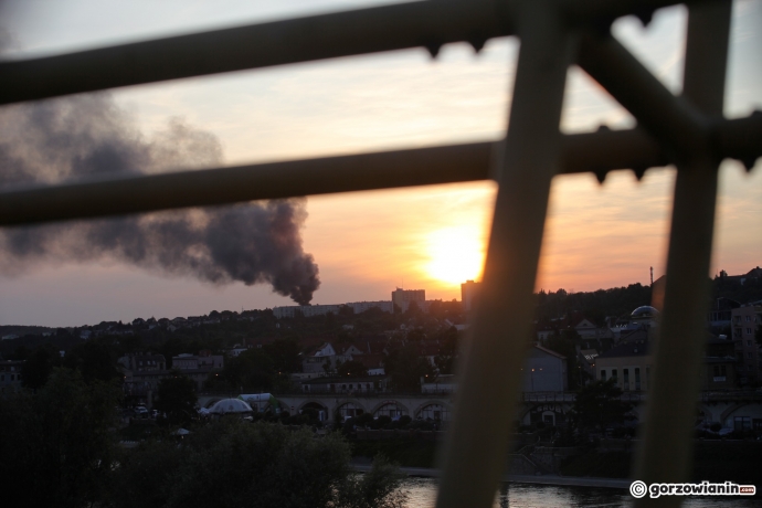 2/7 Pożar opon na osiedlu Europejskim