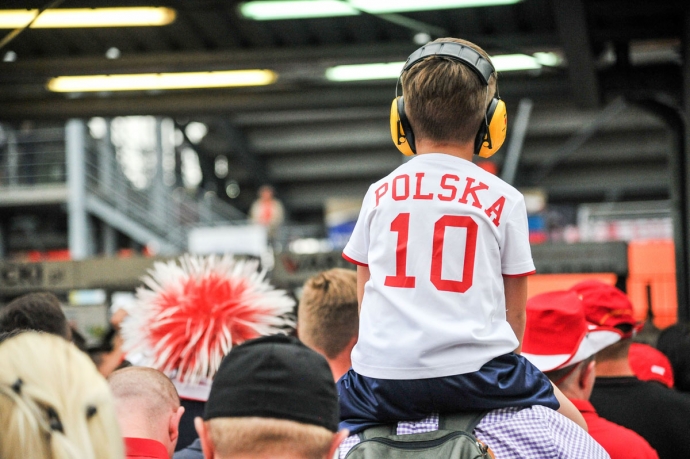 8/8 Policjanci zabezpieczali Grand Prix