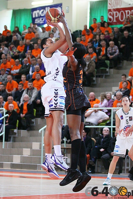 17/68 CCC Polkowice - KSSSE AZS PWSZ Gorzów 79:74