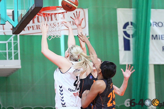 23/68 CCC Polkowice - KSSSE AZS PWSZ Gorzów 79:74