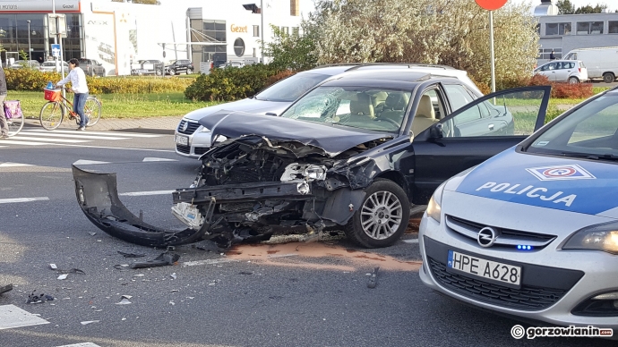 4/8 Wypadek na rondzie Kasprzaka