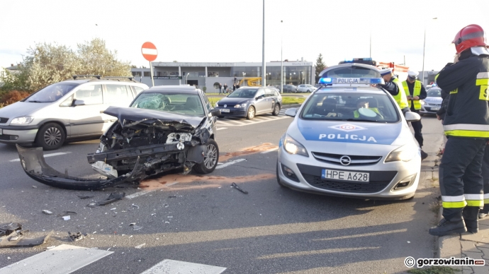 8/8 Wypadek na rondzie Kasprzaka