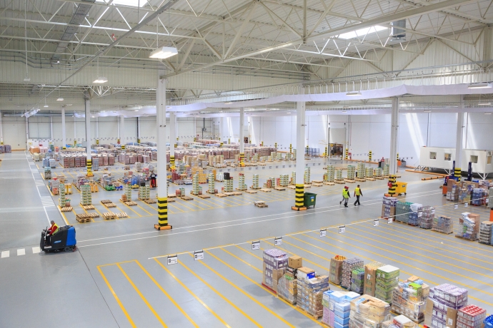 8/10 Centrum dystrybucyjne Biedronki