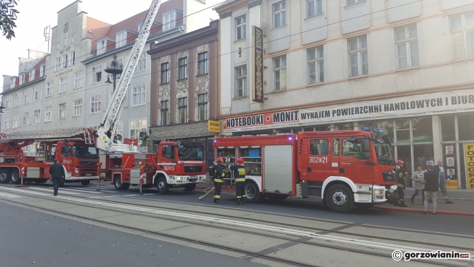 3/13 Pożar starego domu towarowego