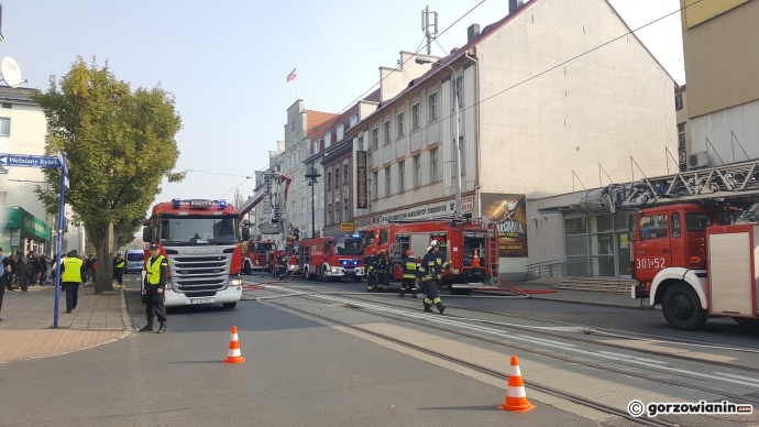 5/13 Pożar starego domu towarowego