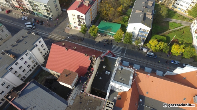 11/13 Pożar starego domu towarowego