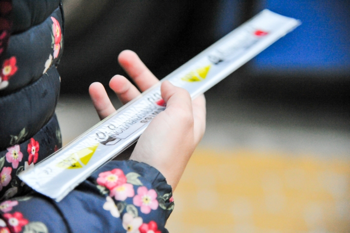 11/17 Policjanci rozdawali odblaski 