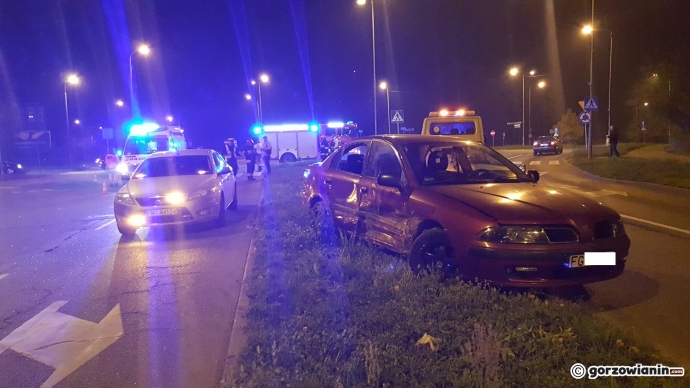 8/8 Nissan wymusił na rondzie Wyszyńskiego