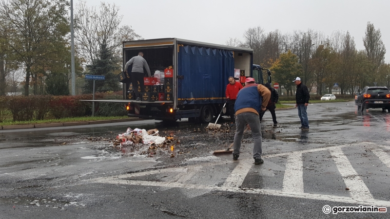 6/12 Piwo wypadło z ciężarówki na jezdnię