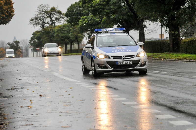 1/17 Policja gotowa do akcji Znicz