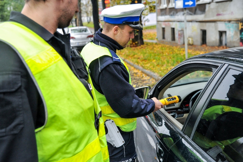 10/17 Policja gotowa do akcji Znicz