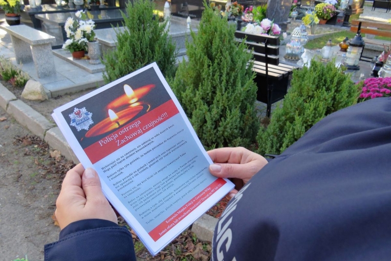 5/7 Bądźmy ostrożni w okolicach cmentarzy 