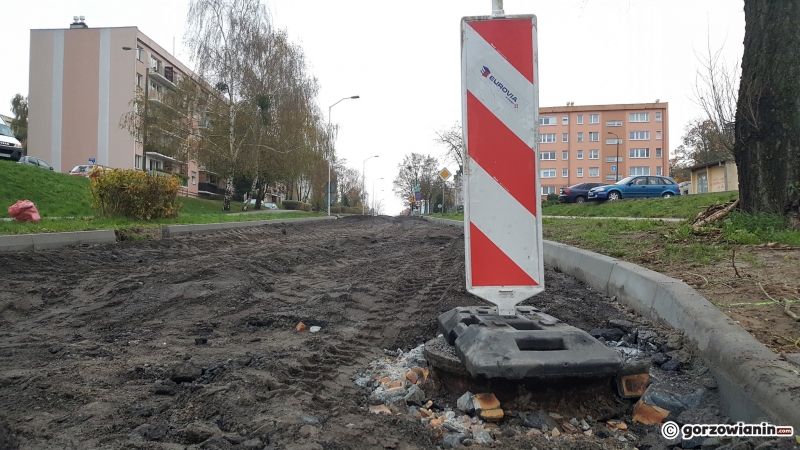 9/10 Z ul. Wróblewskiego zniknął asfalt