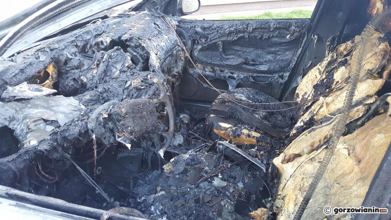 7/12 Na Zawarciu spłonęły trzy samochody