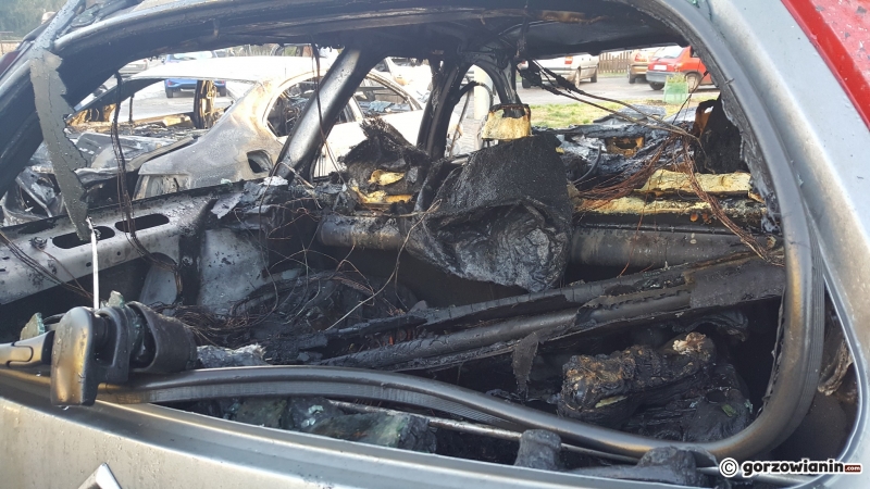 11/12 Na Zawarciu spłonęły trzy samochody