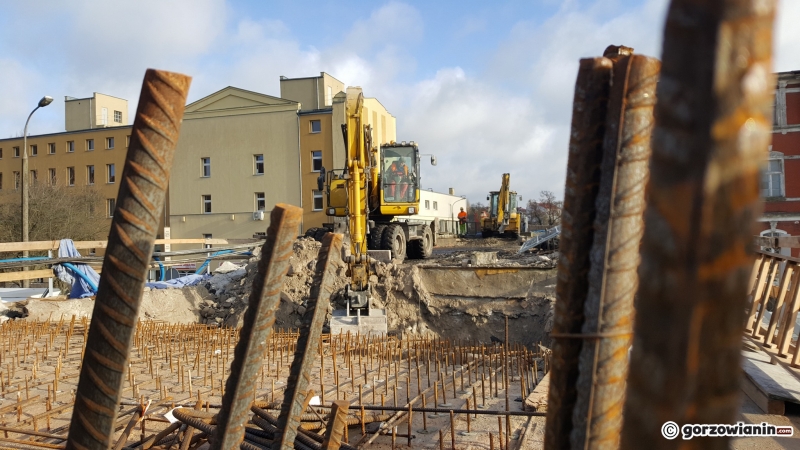 4/24 Przebudowa estakady na półmetku