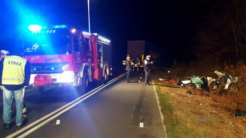 3/4 Zderzenie audi z ciężarówką