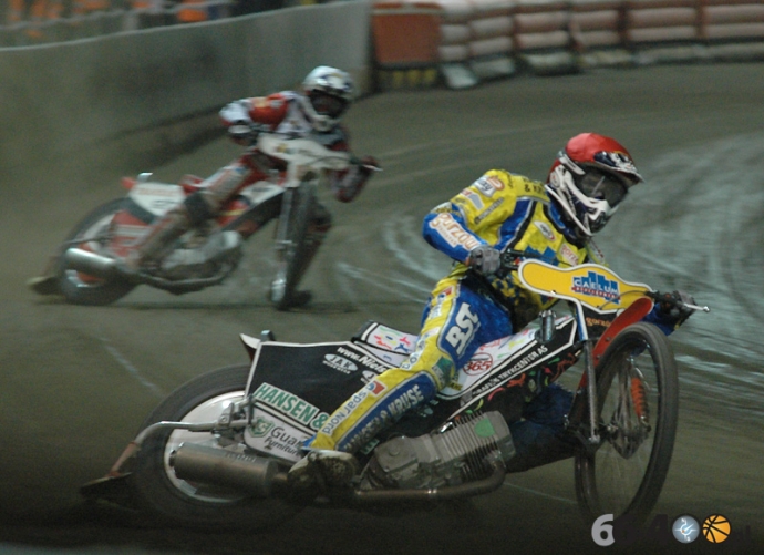 34/35 Otwarcie stadionu im. Edwarda Jancarza