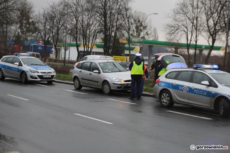2/5 Potrącenie na pasach przy Podmiejskiej