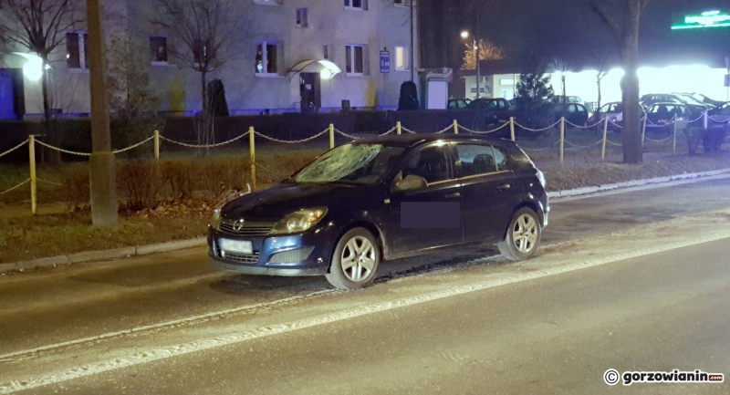 5/5 Kobieta potrącona na pasach