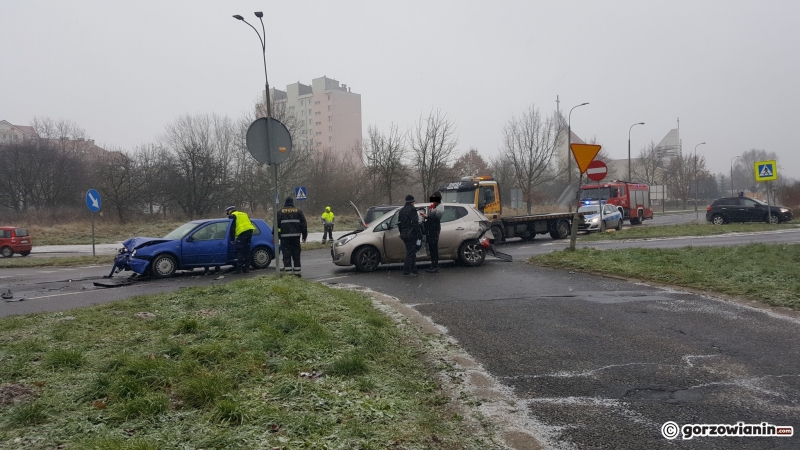 6/6 Zderzenie dwóch aut na Piłsudskiego