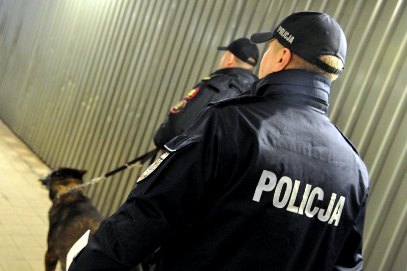 6/16 Dbają o bezpieczeństwo podczas świątecznych podróży 