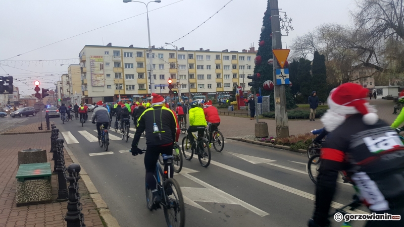 4/18 Mikołaje na rowerach przejechali przez Gorzów