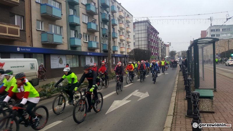 5/18 Mikołaje na rowerach przejechali przez Gorzów