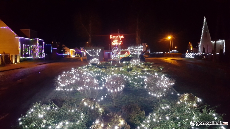 8/22 Świecące tysiącami światełek Popowo