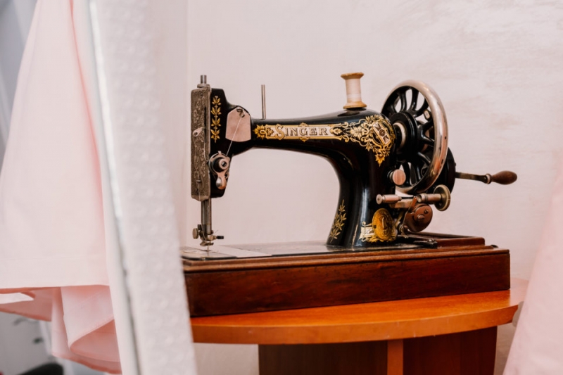 8/9 Jak powstają wymarzone sukienki?