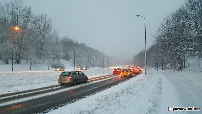 5/11 Zasypane drogi w Gorzowie i okolicach