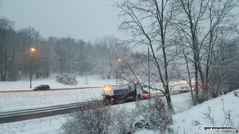7/11 Zasypane drogi w Gorzowie i okolicach