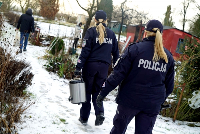 5/9 Z pomocą bezdomnym