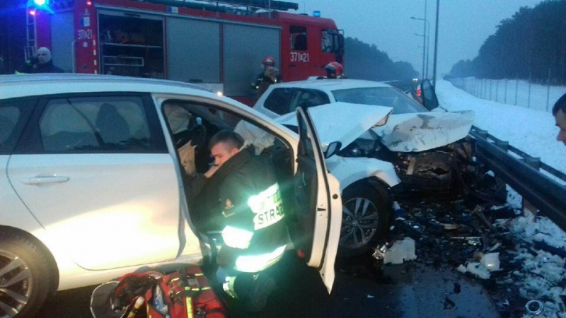 4/7 Wjechała pod prąd na węzeł S3