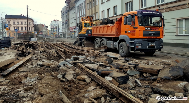 16/19 Ruszył remont Sikorskiego